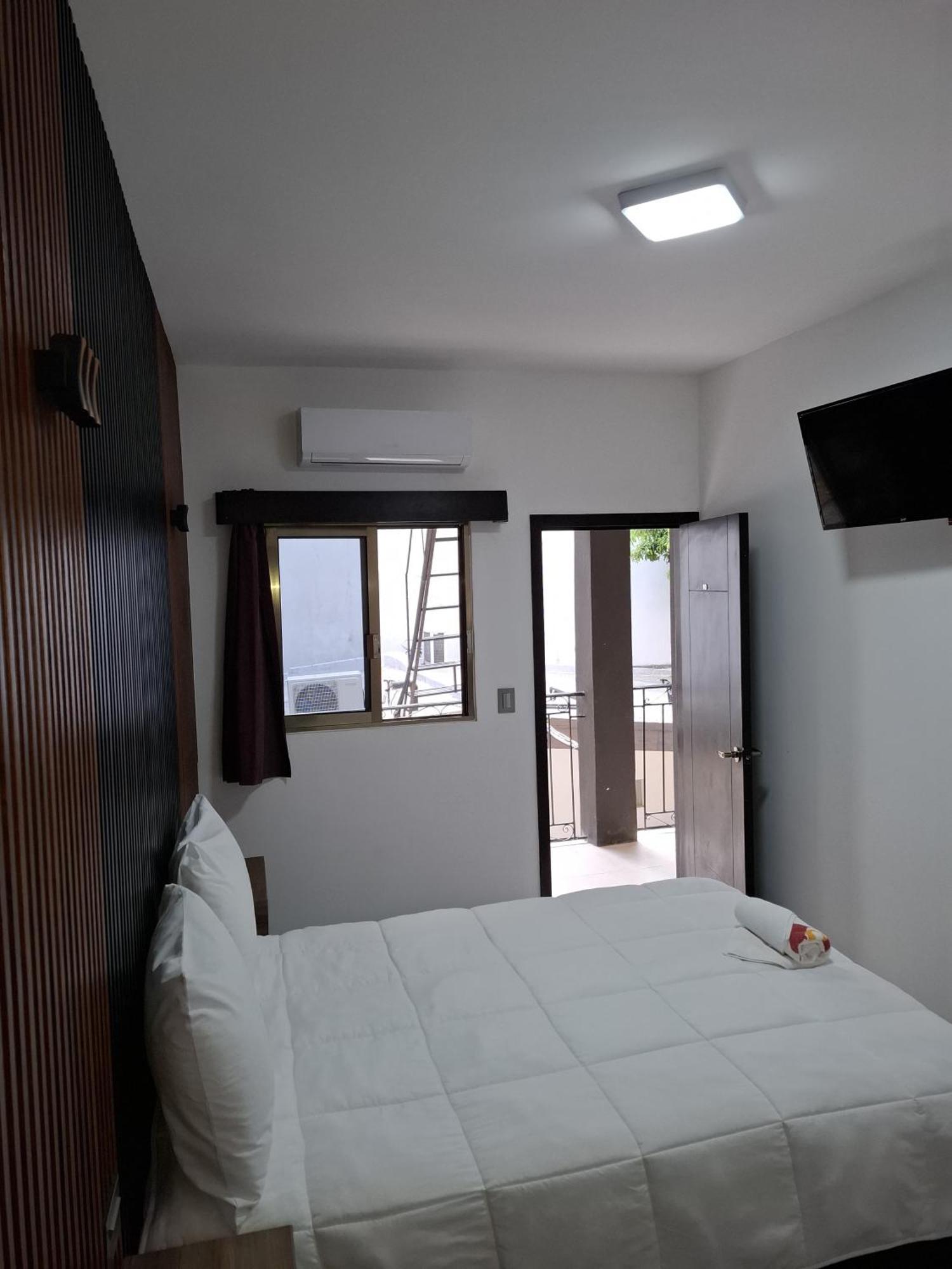 Hotel Sevilla Palenque Bagian luar foto
