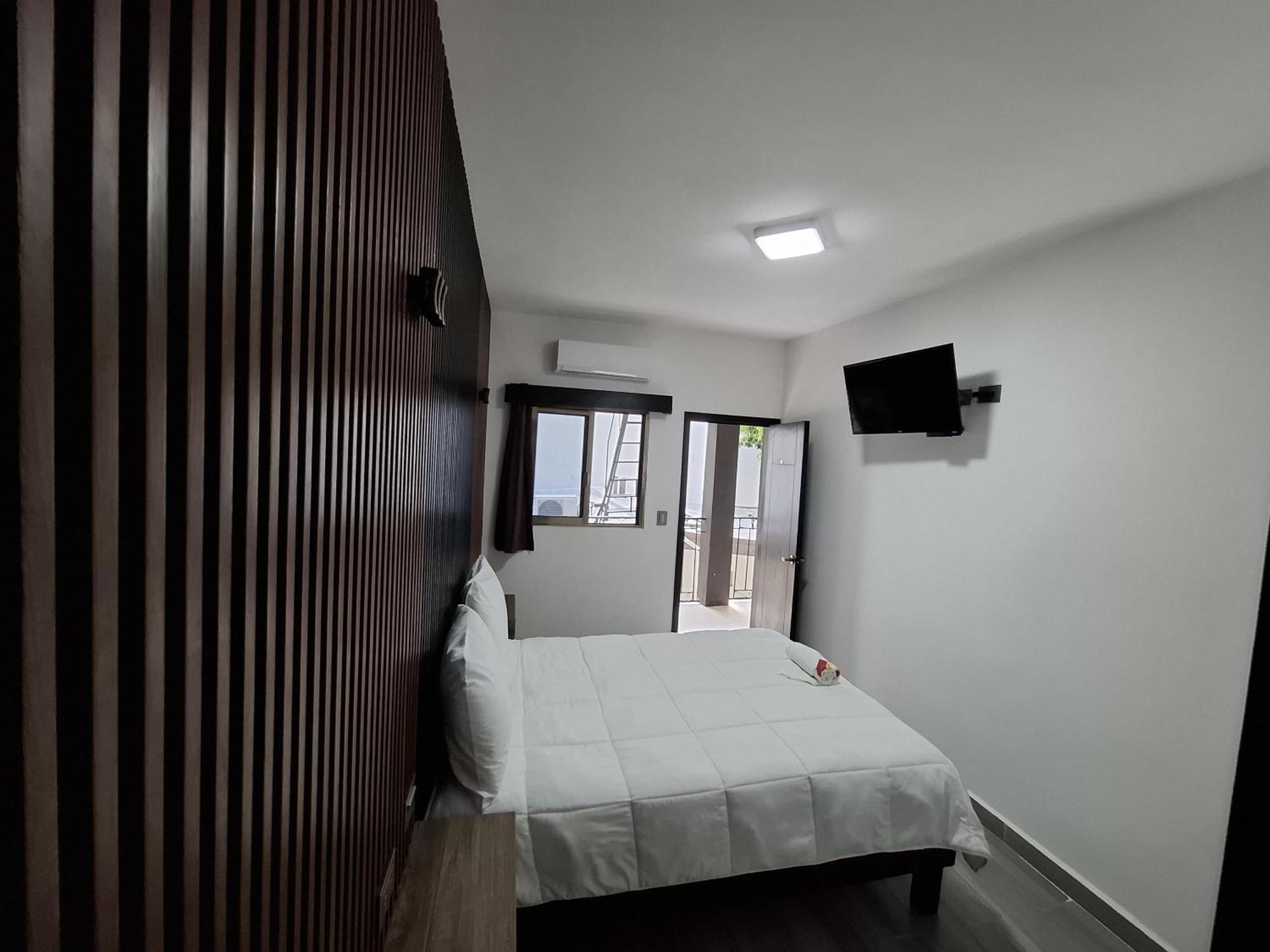 Hotel Sevilla Palenque Bagian luar foto