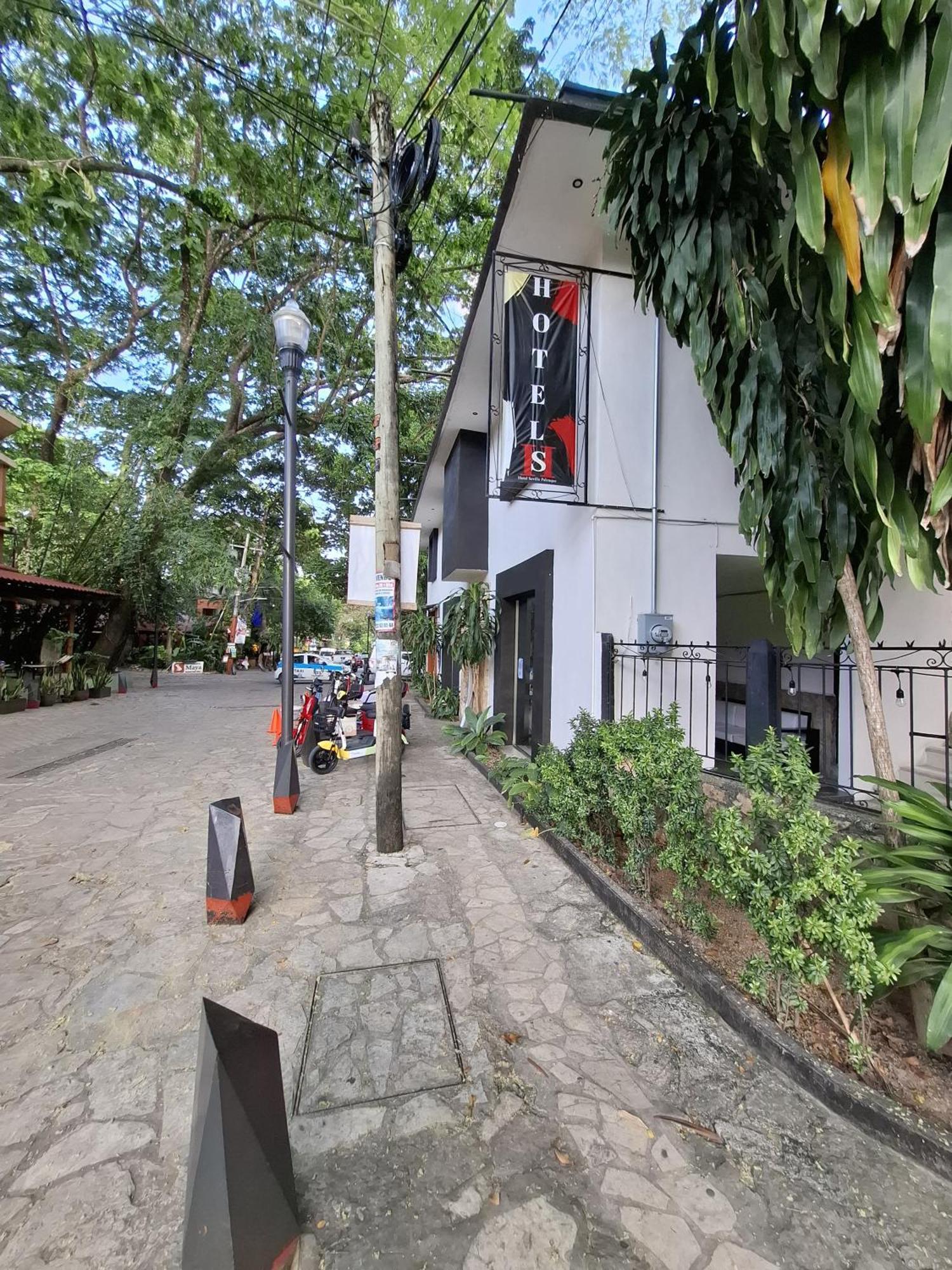 Hotel Sevilla Palenque Bagian luar foto