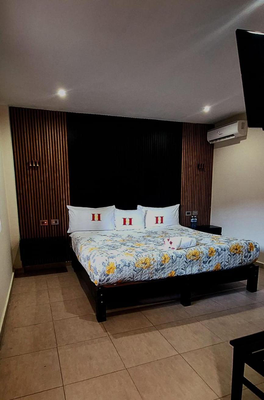 Hotel Sevilla Palenque Bagian luar foto